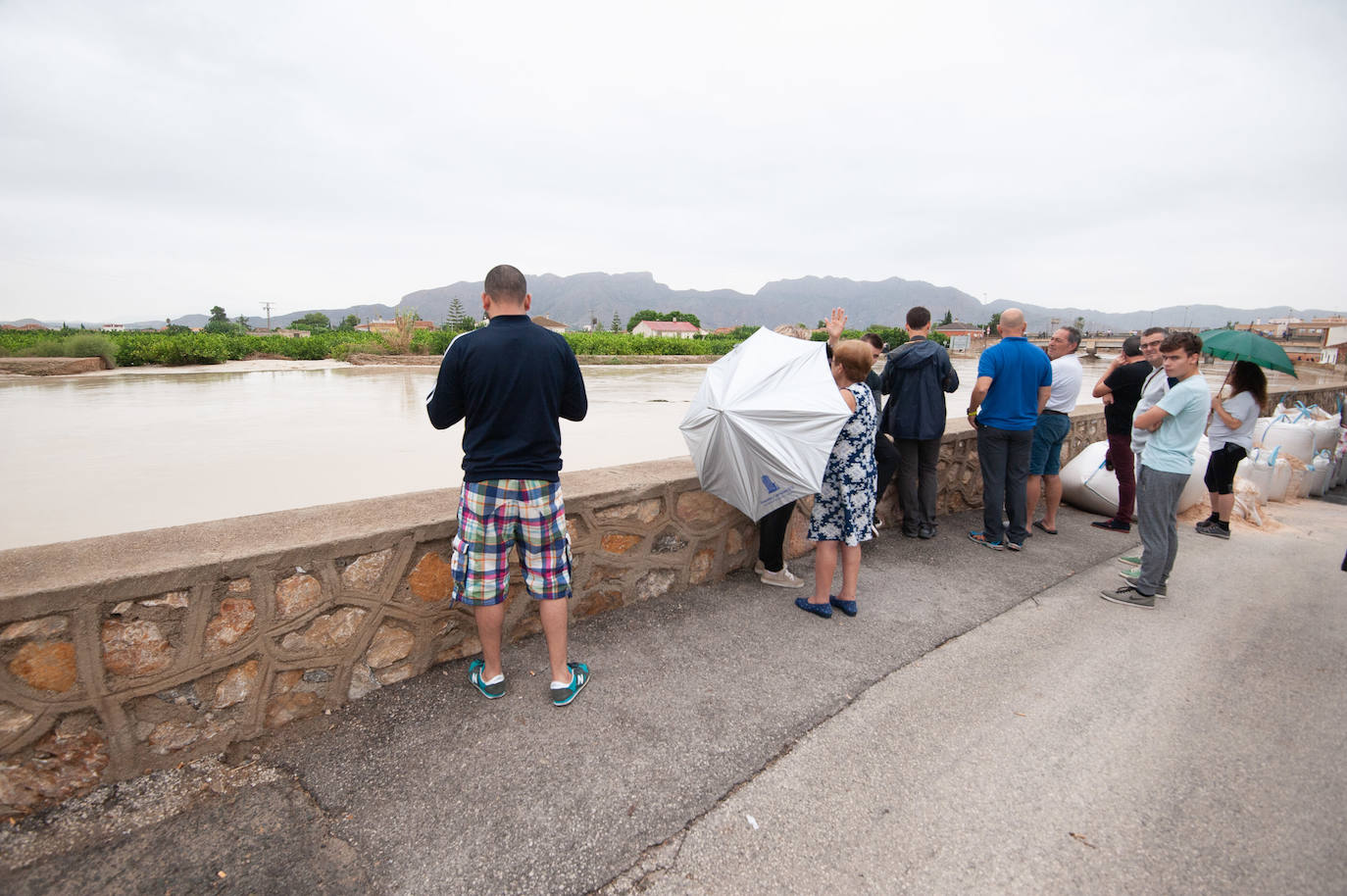 Recorrido por las localidades de Alquerías, Beniel y Llano de Brujas, donde el temporal causó cuantiosos destrozos