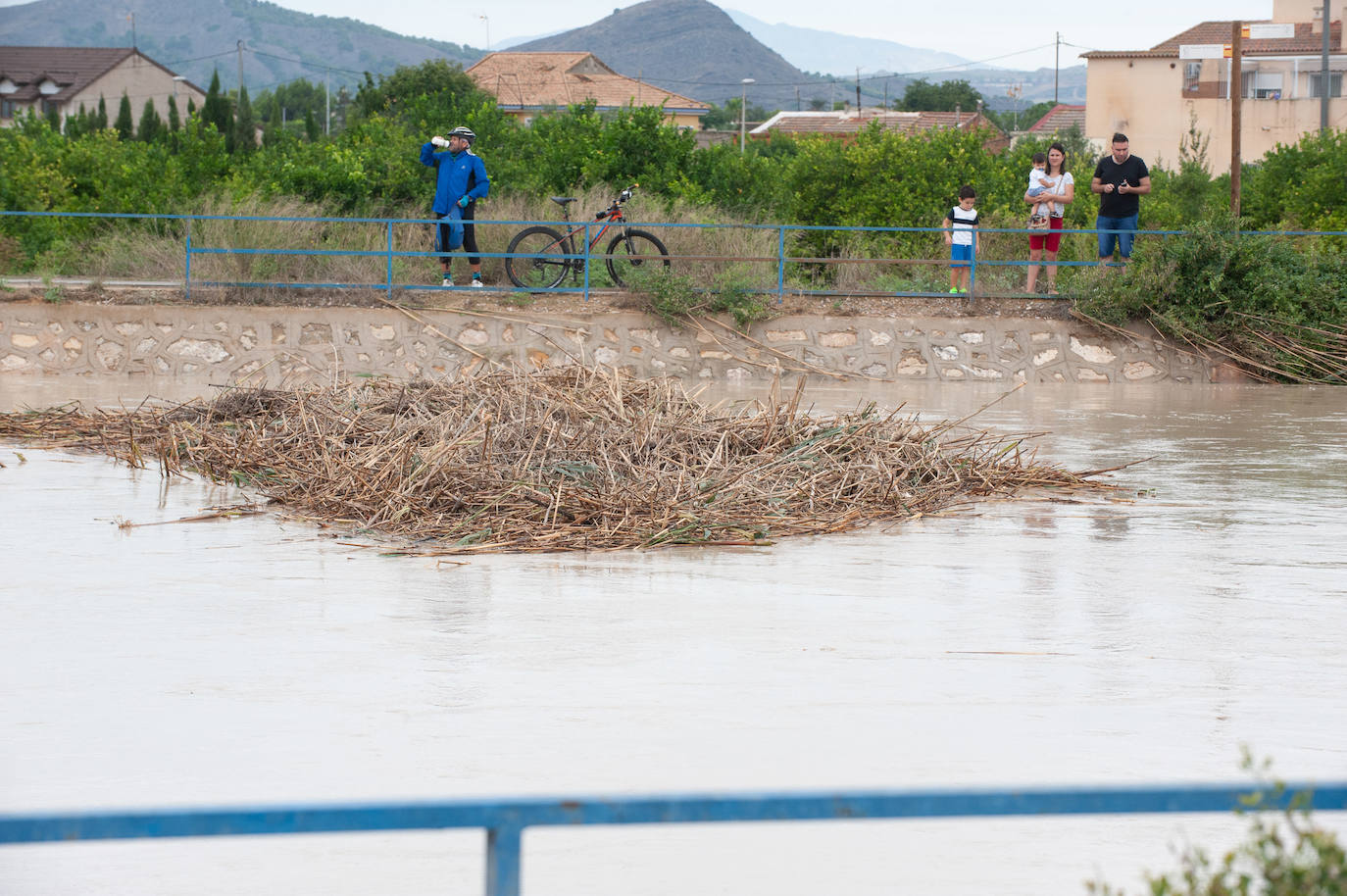 Recorrido por las localidades de Alquerías, Beniel y Llano de Brujas, donde el temporal causó cuantiosos destrozos
