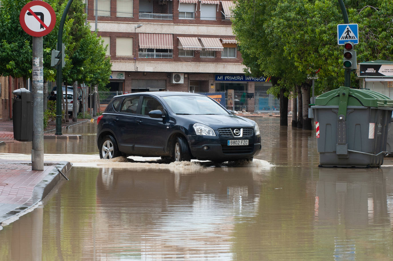 Recorrido por las localidades de Alquerías, Beniel y Llano de Brujas, donde el temporal causó cuantiosos destrozos