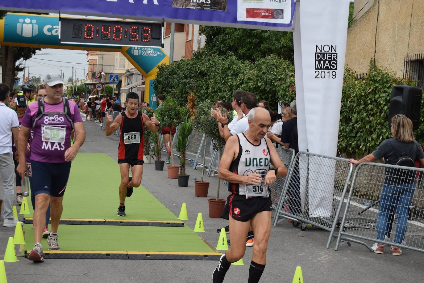 El atleta del Grupo Alcaraz se lleva la XXVII Carrera Popular de la pedanía murciana con un tiempo de 36:06 minutos, por los 43:42 para la corredora del Bathco Running Team