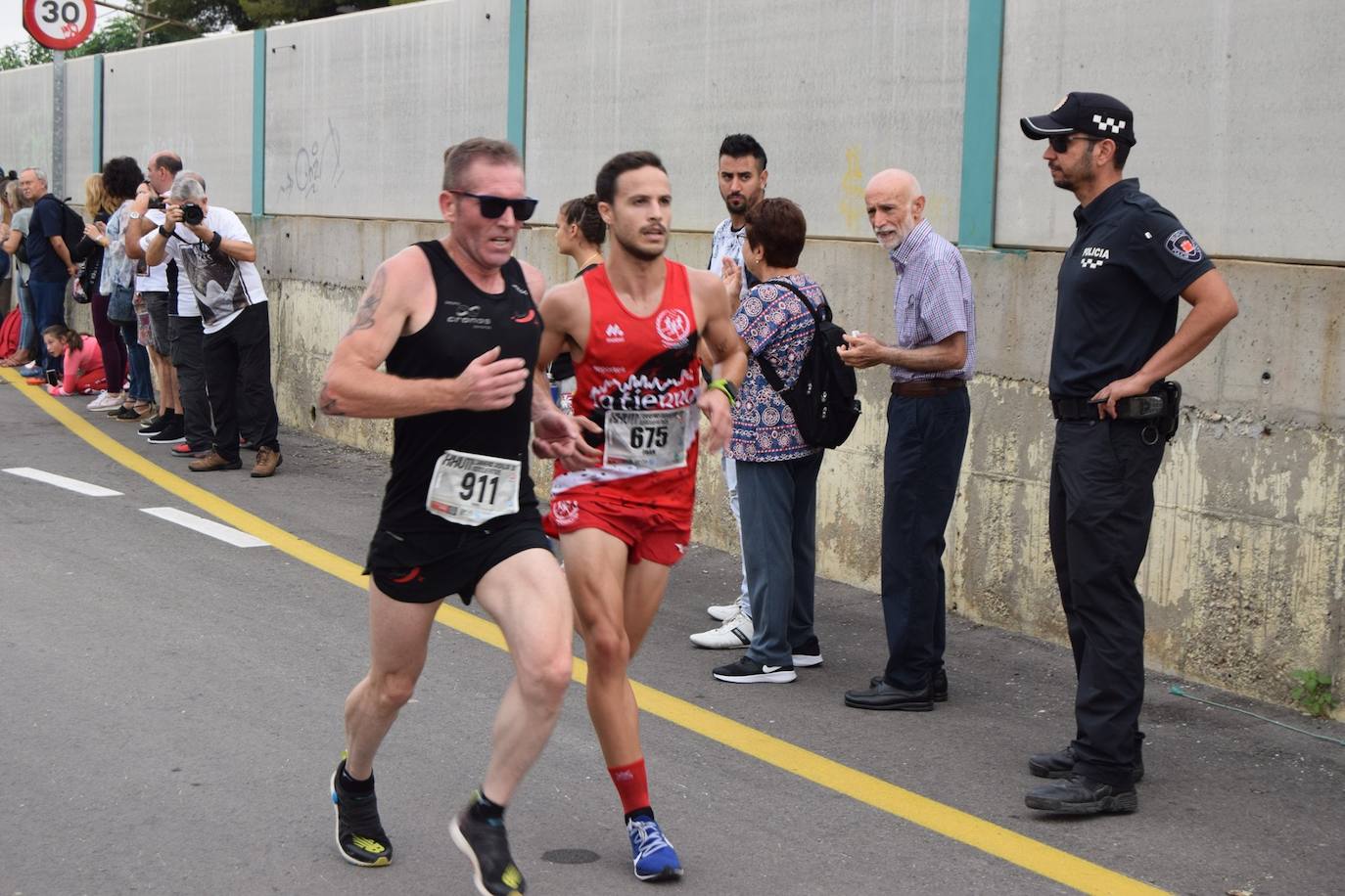 El atleta del Grupo Alcaraz se lleva la XXVII Carrera Popular de la pedanía murciana con un tiempo de 36:06 minutos, por los 43:42 para la corredora del Bathco Running Team