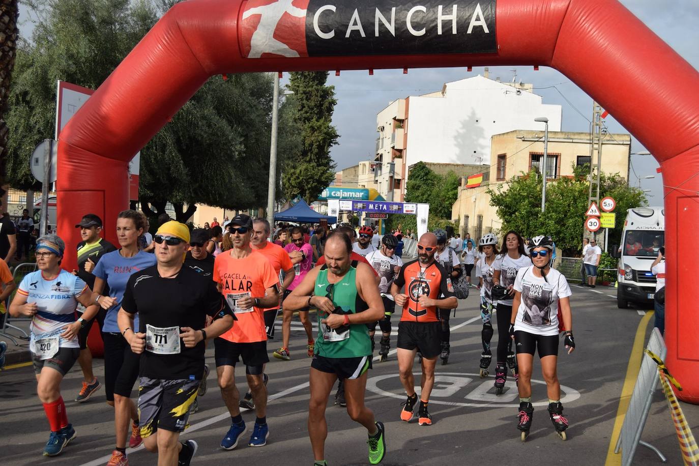 El atleta del Grupo Alcaraz se lleva la XXVII Carrera Popular de la pedanía murciana con un tiempo de 36:06 minutos, por los 43:42 para la corredora del Bathco Running Team