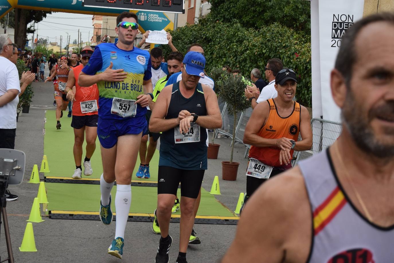 El atleta del Grupo Alcaraz se lleva la XXVII Carrera Popular de la pedanía murciana con un tiempo de 36:06 minutos, por los 43:42 para la corredora del Bathco Running Team