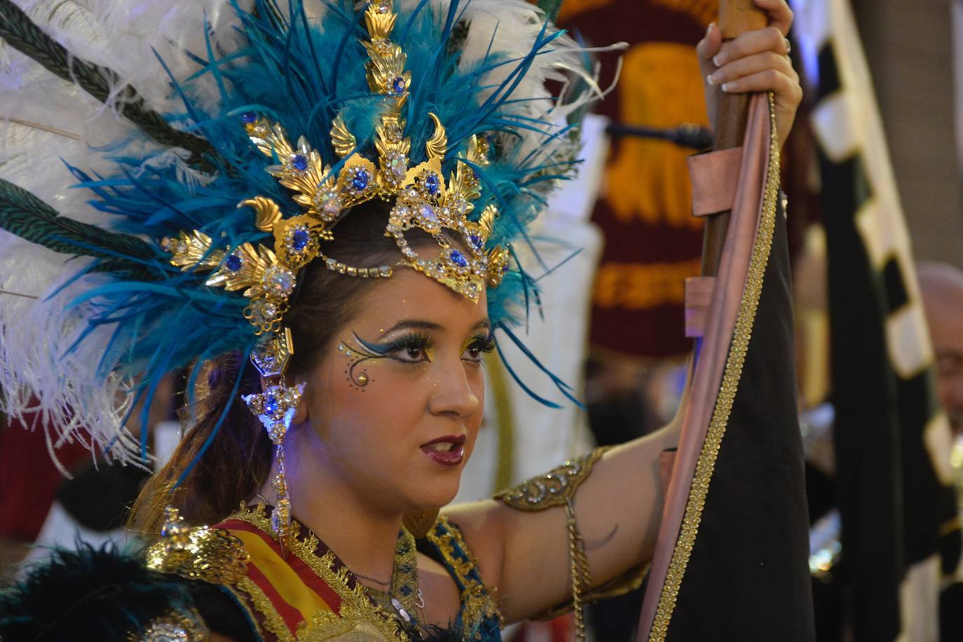 Con la plaza Belluga como escenario, medio centenar de festeros rememoran la conversión cristiana de Murcia.