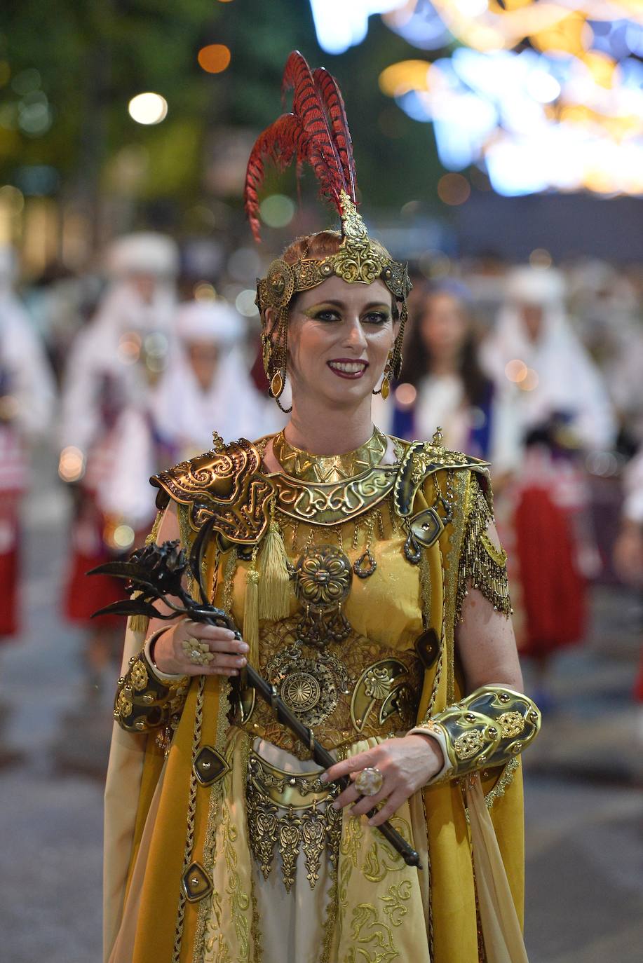 Con la plaza Belluga como escenario, medio centenar de festeros rememoran la conversión cristiana de Murcia.