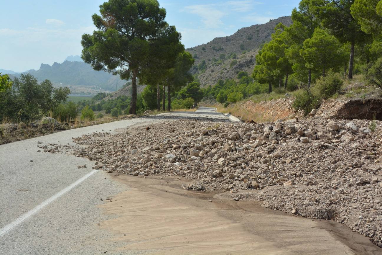 El Ayuntamiento de Cieza ha aprobado solicitar al Consejo de Ministros la declaración de su término Municipal así como del resto de municipios de la Región afectados, como zona afectada gravemente por una emergencia de protección civil.