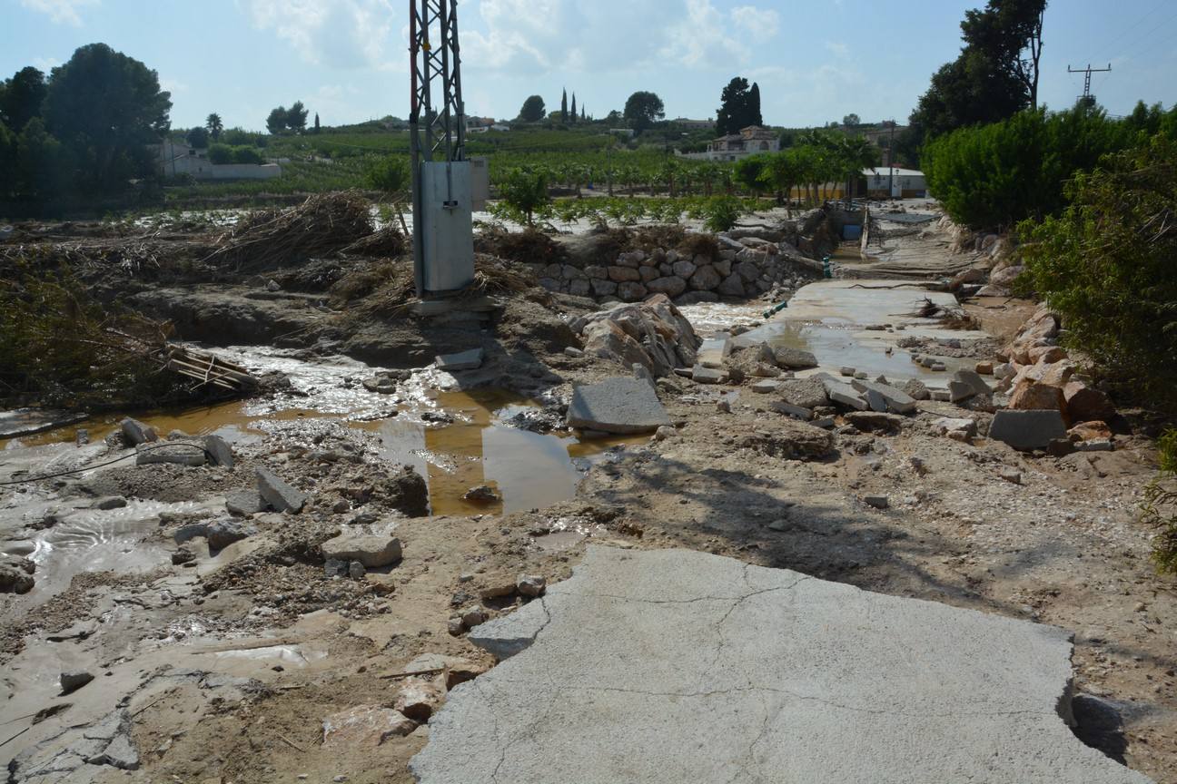 El Ayuntamiento de Cieza ha aprobado solicitar al Consejo de Ministros la declaración de su término Municipal así como del resto de municipios de la Región afectados, como zona afectada gravemente por una emergencia de protección civil.