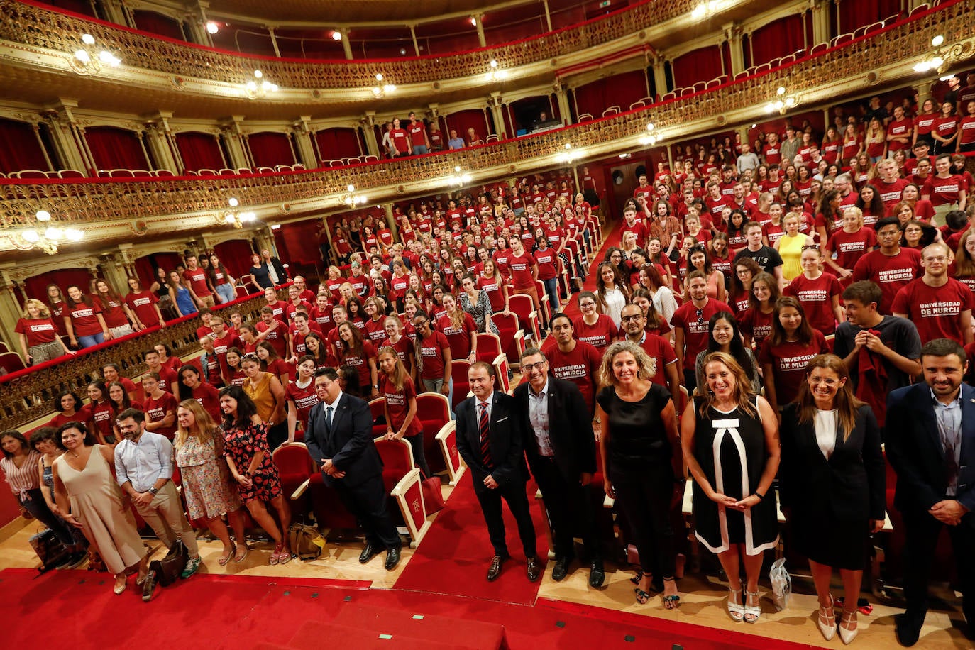 Hasta el 6 de octubre tendrán lugar actividades con las que los nuevos alumnos podrán conocer la institución y la Región. Entre ellas, se incluyen visitas turísticas por Murcia y Cartagena, descenso por del río Segura y noche de tapas, entre otras