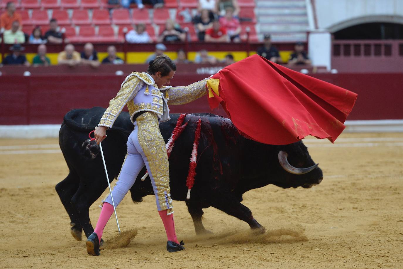 Fotos: Debut y puerta grande para José María trigueros