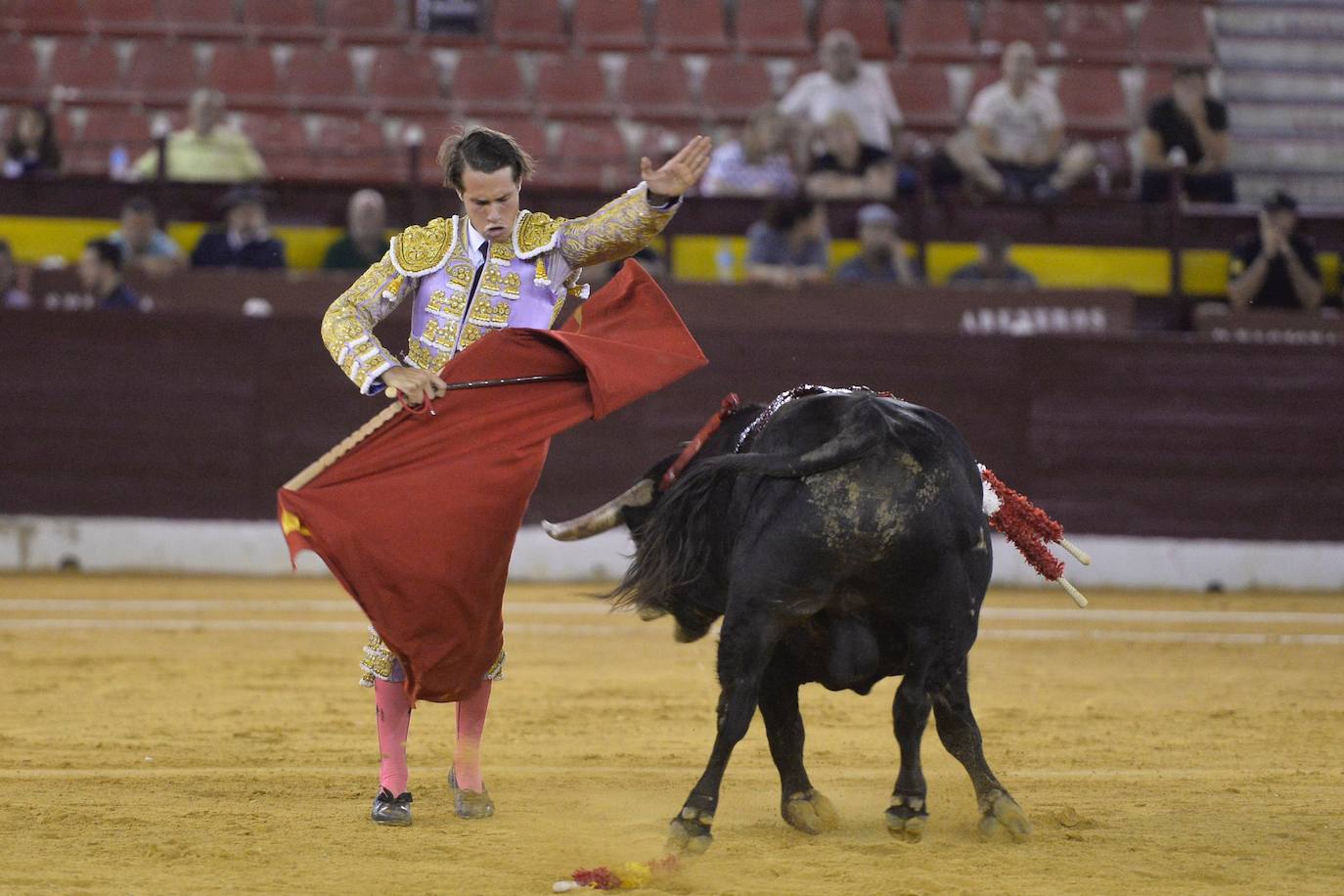 Fotos: Debut y puerta grande para José María trigueros
