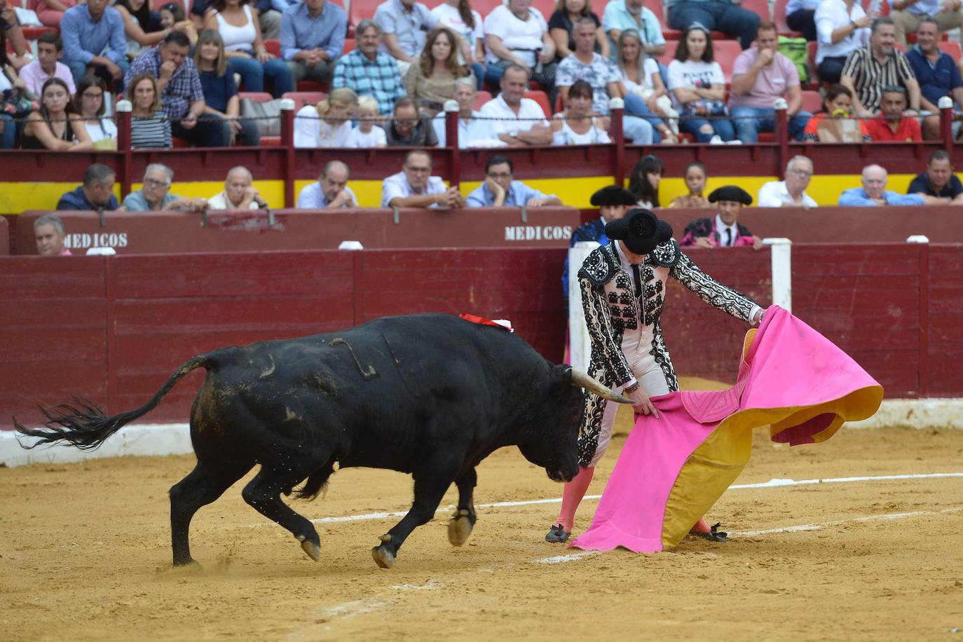 Fotos: Debut y puerta grande para José María trigueros