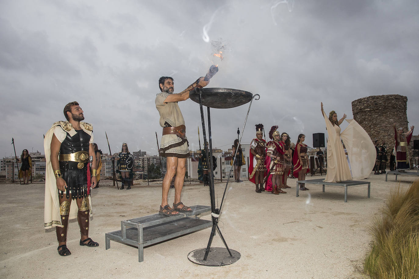 La Ruta Iter Ignis comenzó en Cabo de Palos y reunió a una veintena de relevistas.