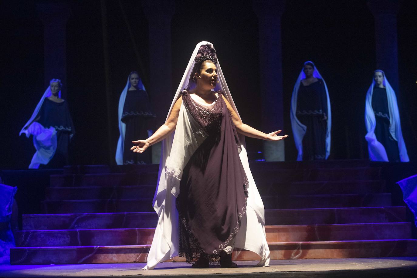 La participación de más de 500 actores aumentó la espectacularidad del acto, ante 1.500 asistentes.