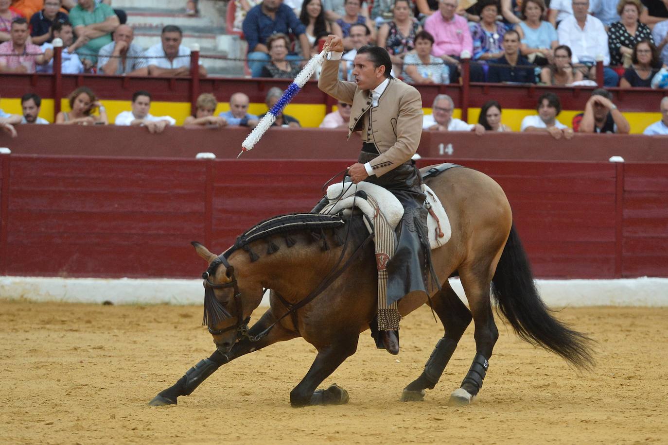 Fotos: Corrida de rejones de la Feria Taurina de Murcia 2019