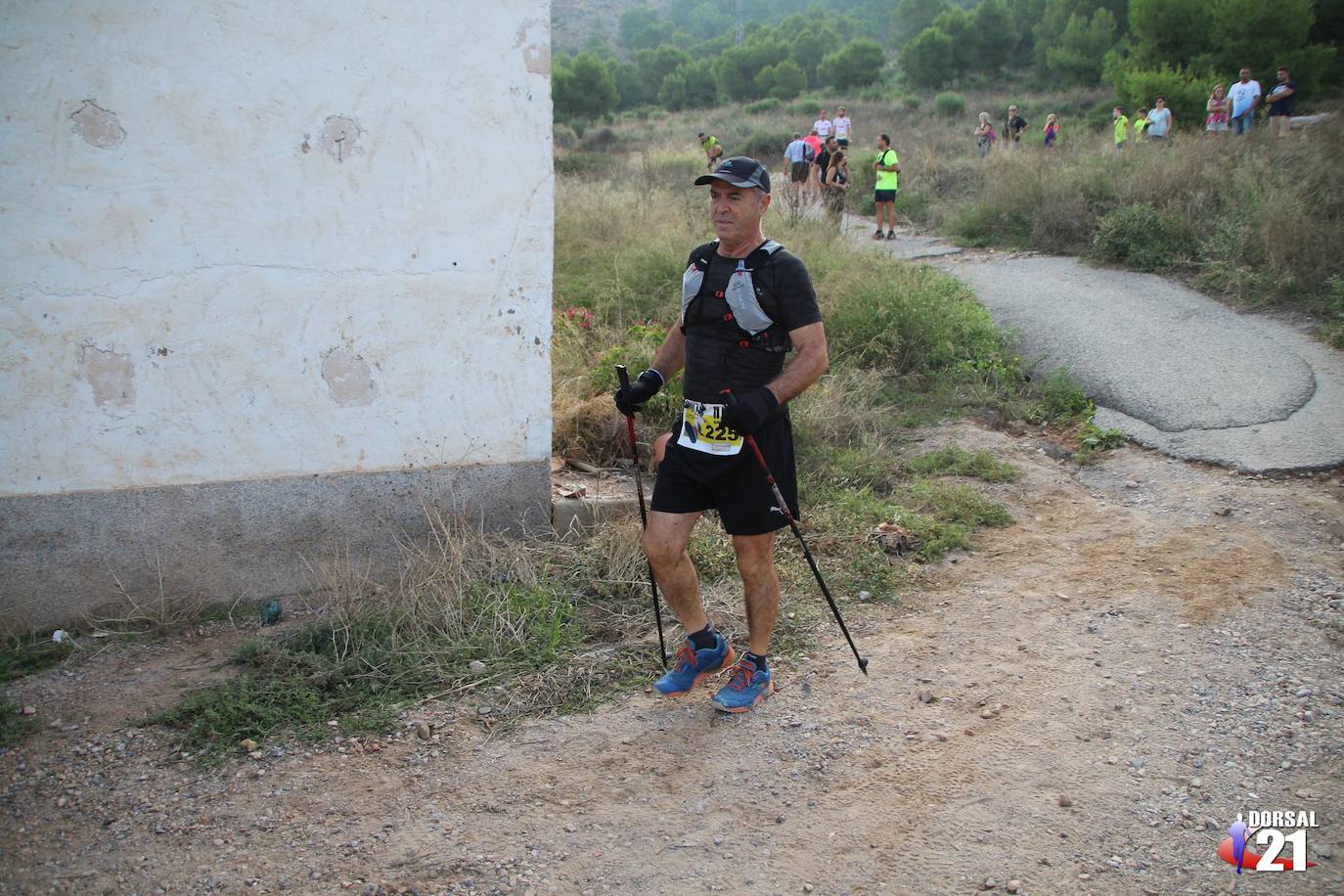 El atleta del Mobel Automenor Running Team Alfonso De Moya se lleva el VI Trail del Gavilán con un tiempo de 2:19:21 en los 22 kilómetros, por los 2:43:57 para su compañera de club Ana Isabel Cánovas