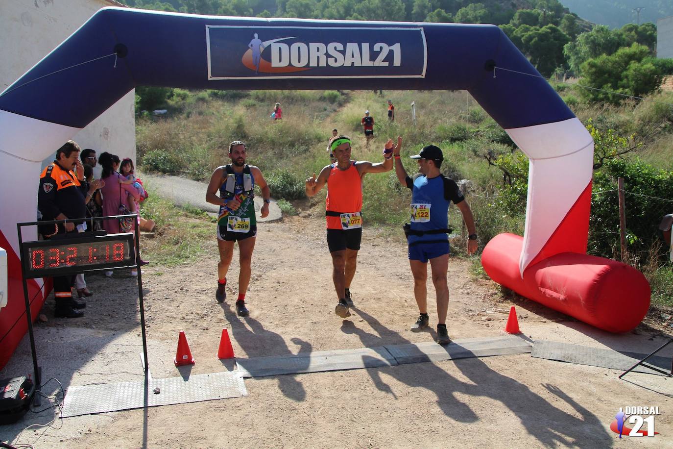 El atleta del Mobel Automenor Running Team Alfonso De Moya se lleva el VI Trail del Gavilán con un tiempo de 2:19:21 en los 22 kilómetros, por los 2:43:57 para su compañera de club Ana Isabel Cánovas