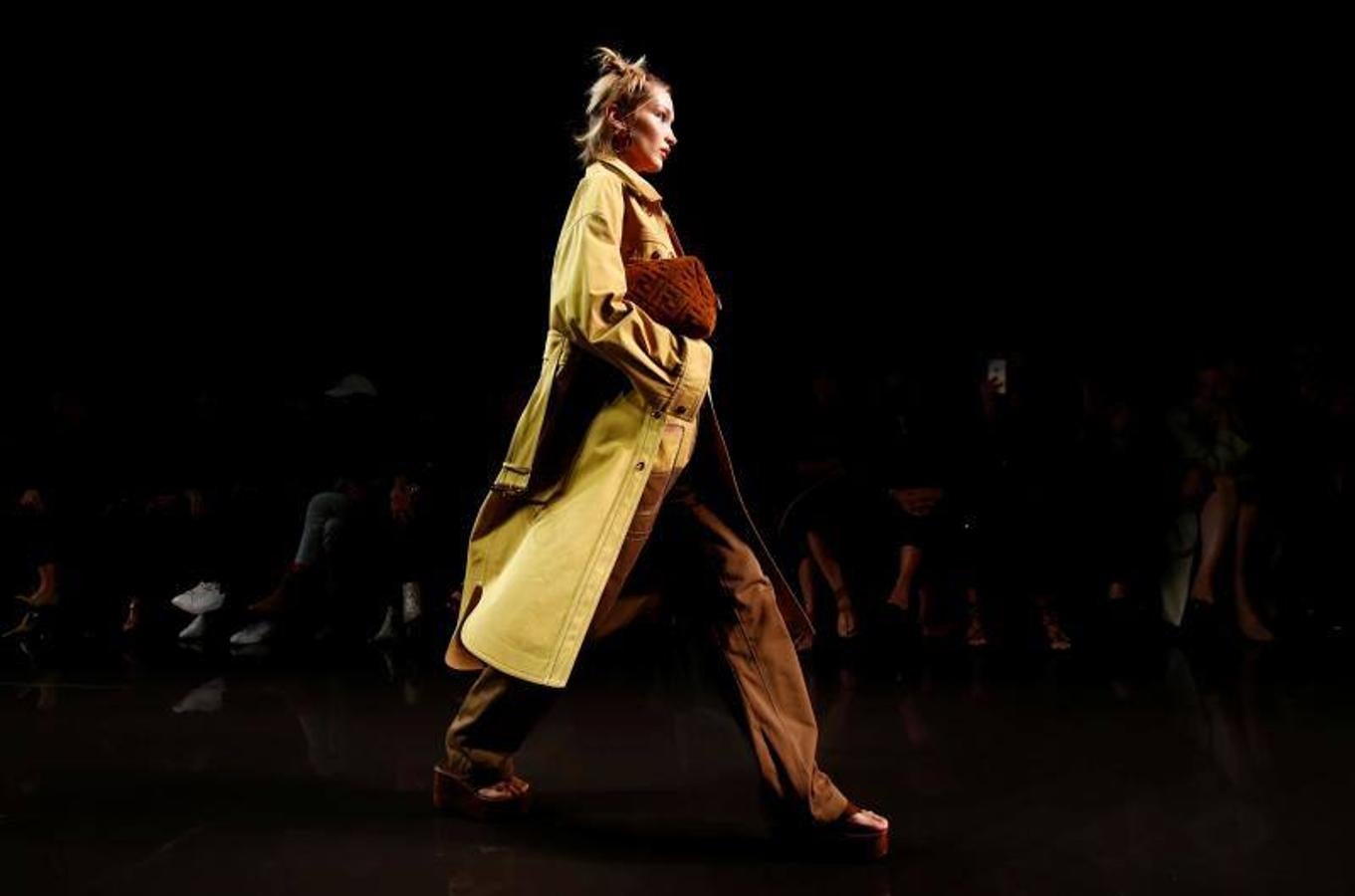 La marca Fendi durante su desfile de Primavera/Verano 2020 en la Milán Fashion Week