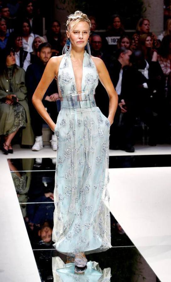 Los diseños Primavera/Verano 2020 de Giorgio Armani desfilan en la Milán Fashion Week