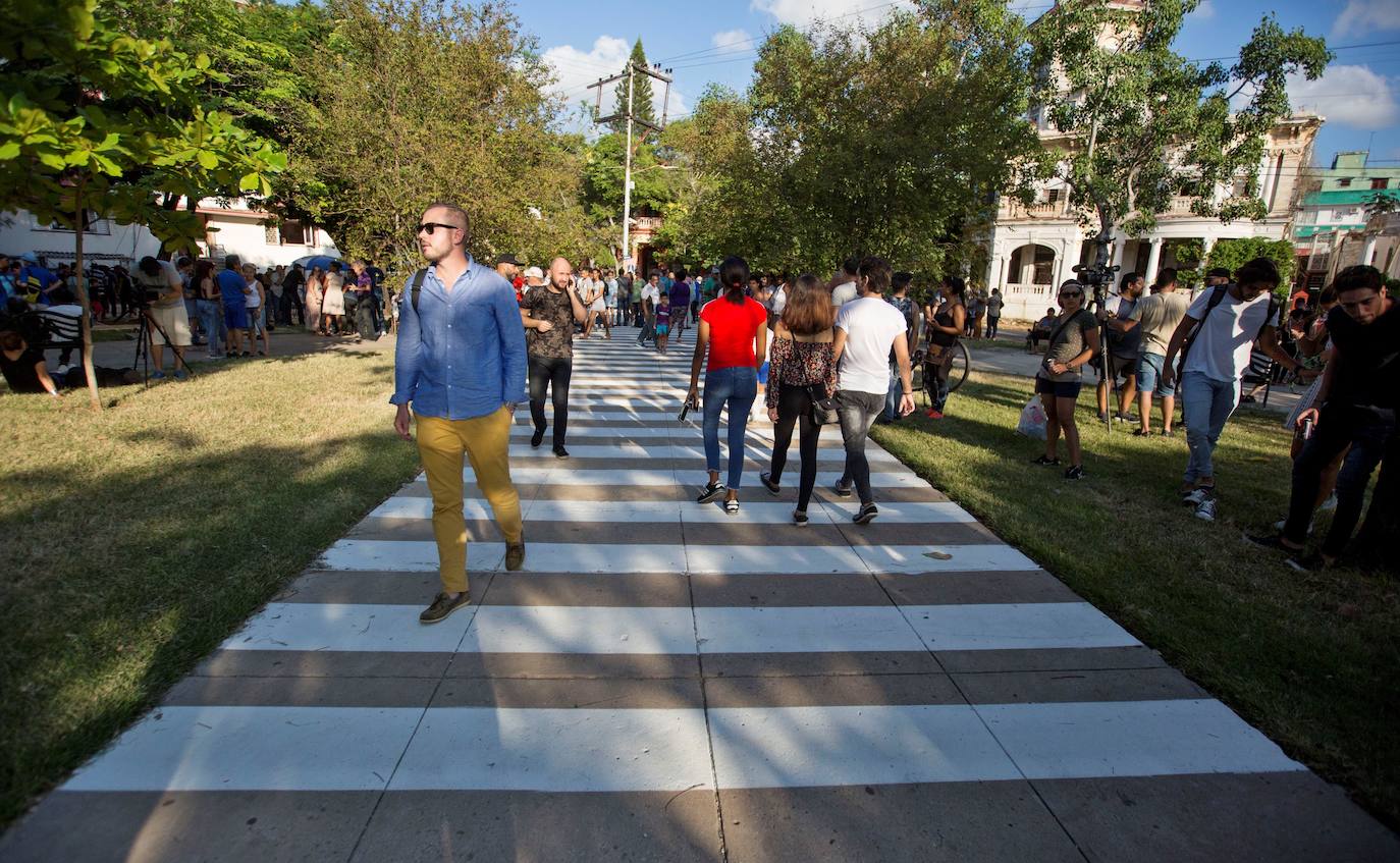 Distintos actos conmemorativos festejan la celebración de los 50 años del «Abbey Road» de The Beatles en lugares tan dispares como Cuba o Hollywood. Cuando «Abbey Road» se publicó el 26 de septiembre de 1969, nadie dijo que aquel iba a ser el último disco de los Beatles, pero ellos lo grabaron como si nunca más fueran a trabajar juntos. Incluso colocaron un tema llamado «The end» como cierre del álbum.