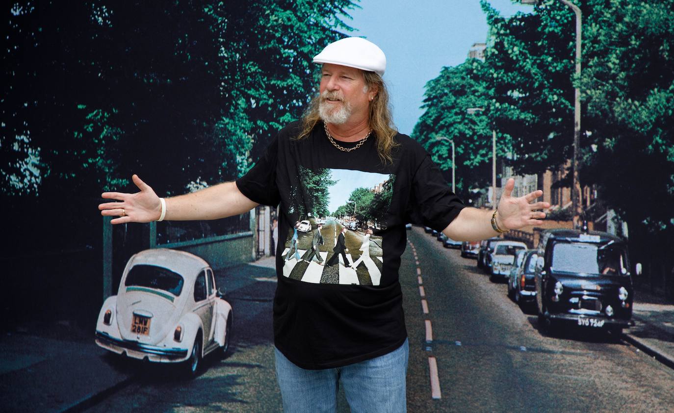 Distintos actos conmemorativos festejan la celebración de los 50 años del «Abbey Road» de The Beatles en lugares tan dispares como Cuba o Hollywood. Cuando «Abbey Road» se publicó el 26 de septiembre de 1969, nadie dijo que aquel iba a ser el último disco de los Beatles, pero ellos lo grabaron como si nunca más fueran a trabajar juntos. Incluso colocaron un tema llamado «The end» como cierre del álbum.