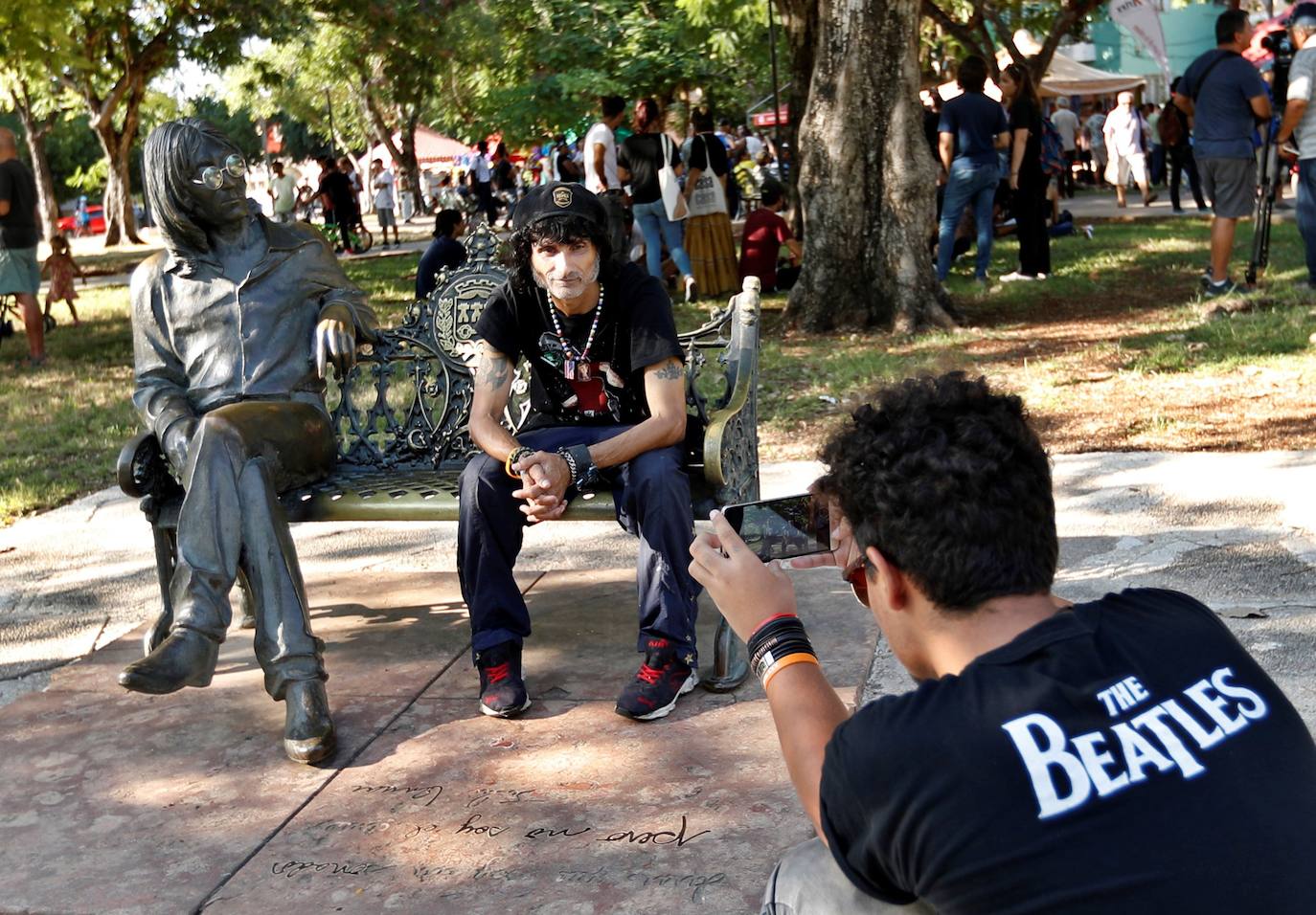 Distintos actos conmemorativos festejan la celebración de los 50 años del «Abbey Road» de The Beatles en lugares tan dispares como Cuba o Hollywood. Cuando «Abbey Road» se publicó el 26 de septiembre de 1969, nadie dijo que aquel iba a ser el último disco de los Beatles, pero ellos lo grabaron como si nunca más fueran a trabajar juntos. Incluso colocaron un tema llamado «The end» como cierre del álbum.