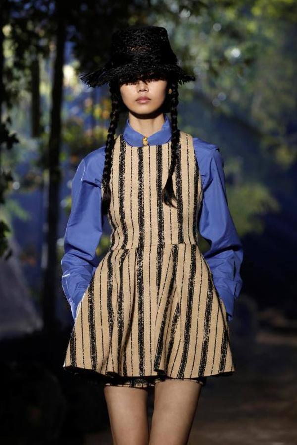 Dior inaugura la pasarela de la París Fashion Week con los diseños de Maria Grazia Chiuri de Primavera/Verano 2020