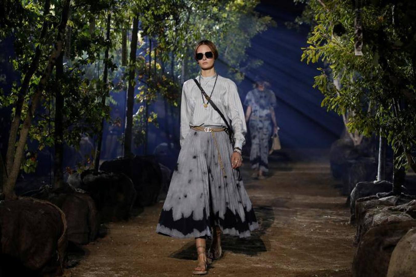 Dior inaugura la pasarela de la París Fashion Week con los diseños de Maria Grazia Chiuri de Primavera/Verano 2020