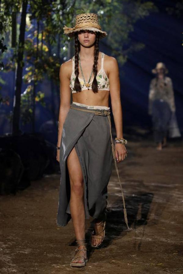 Dior inaugura la pasarela de la París Fashion Week con los diseños de Maria Grazia Chiuri de Primavera/Verano 2020