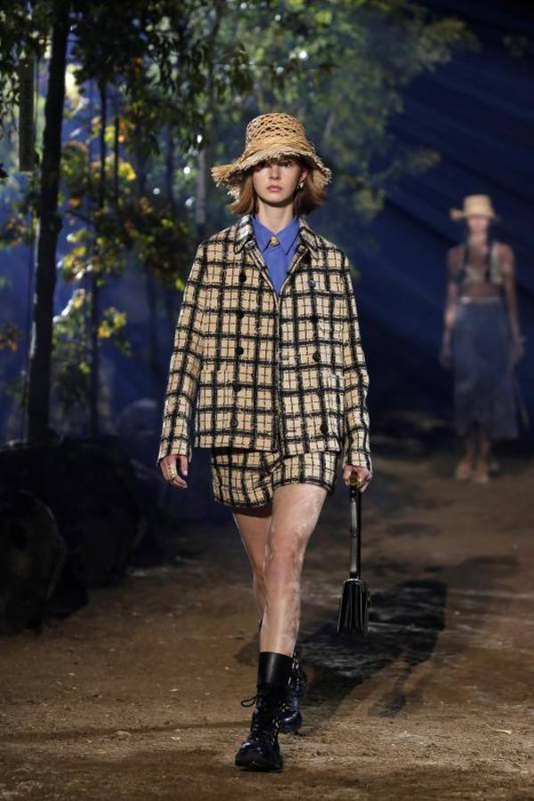 Dior inaugura la pasarela de la París Fashion Week con los diseños de Maria Grazia Chiuri de Primavera/Verano 2020