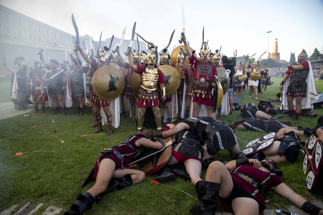 La Batalla entre carthagineses y romanos deleita a más de 5.000 personas, con una puesta en escena con más luchas cuerpo a cuerpo