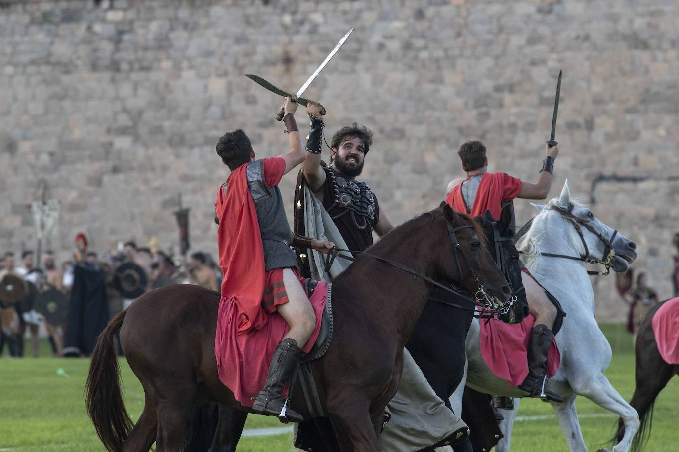 La Batalla entre carthagineses y romanos deleita a más de 5.000 personas, con una puesta en escena con más luchas cuerpo a cuerpo