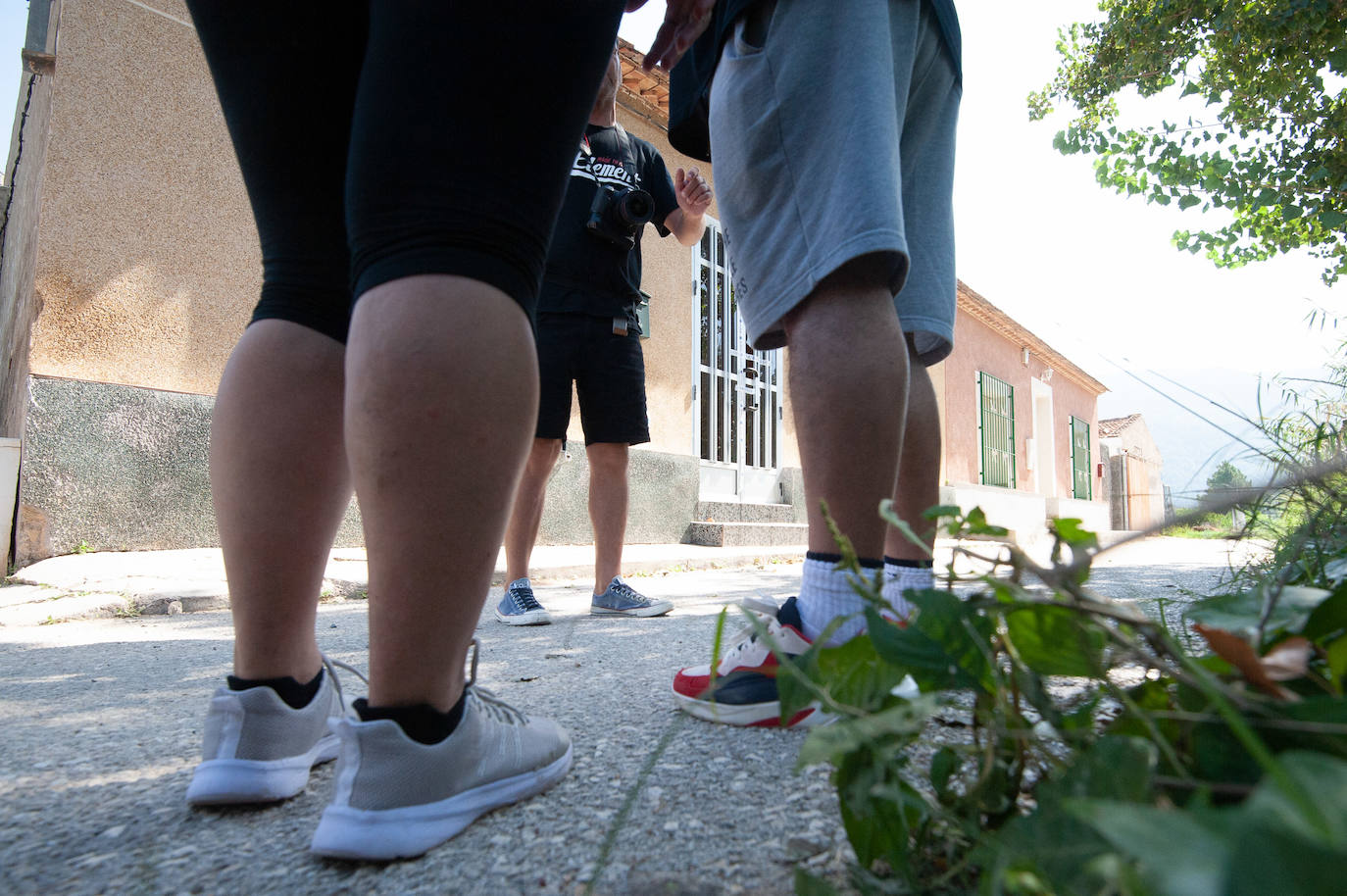 La Policía ha detenido al supuesto autor y a su pareja mientras investiga las circunstancias de la muerte. El sospechoso, un joven de 26 años, habría guardado silencio durante varios días a pesar de que en la zona se echaba de menos a su progenitor