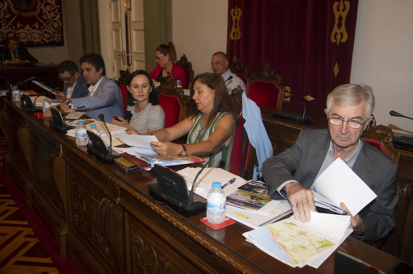 La Junta de Gobierno local ordinaria zanja la polémica por la asistencia de Ana Belén Castejón a una fiesta de cumpleaños en plena alerta amarilla por lluvias