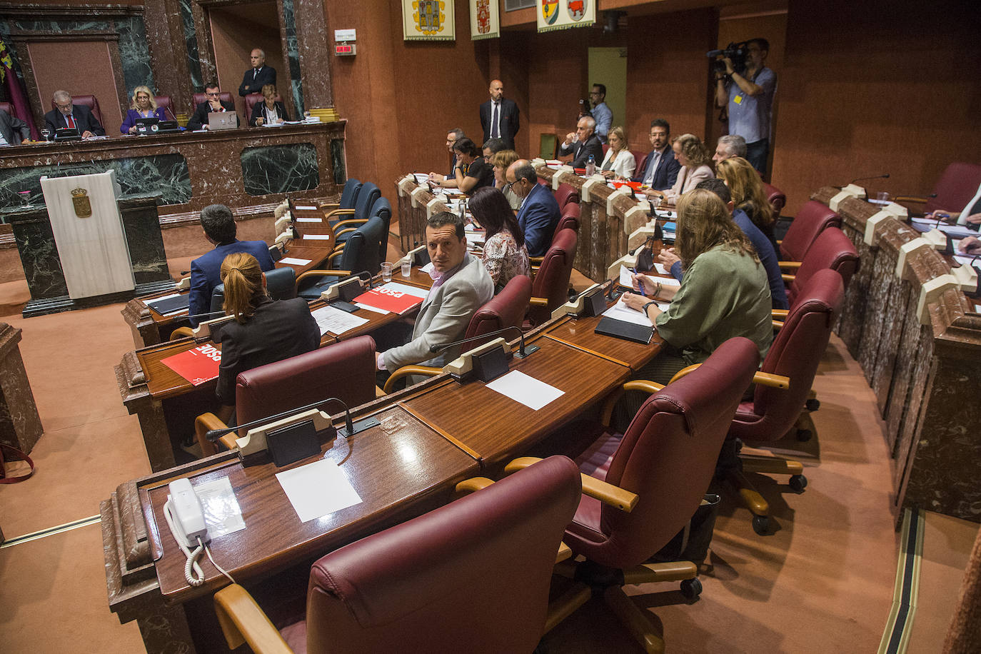 PP, Cs y Vox frenan una moción del PSOE para hacer en 6 meses la norma y basarla en el trabajo parlamentario de la última legislatura 