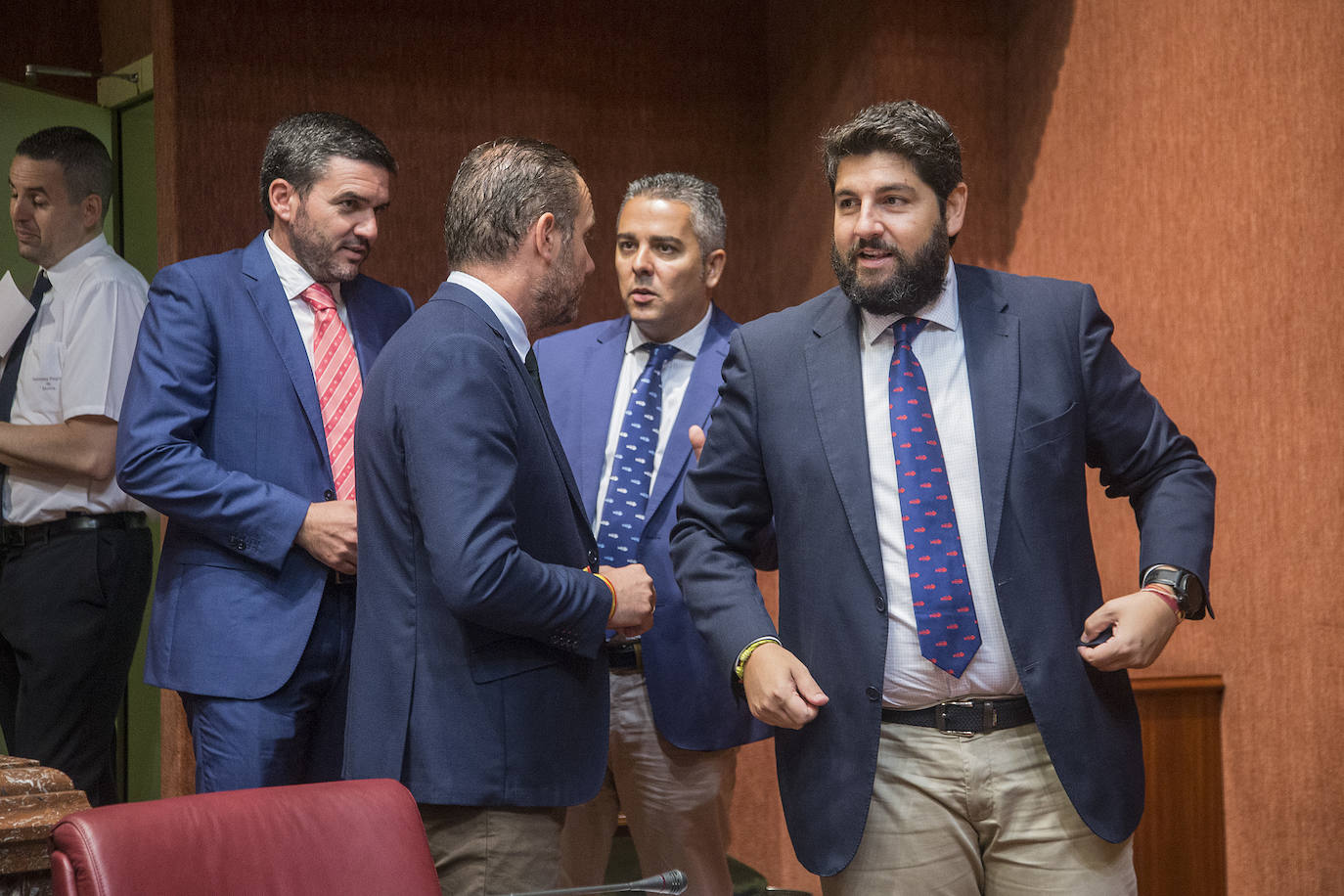 PP, Cs y Vox frenan una moción del PSOE para hacer en 6 meses la norma y basarla en el trabajo parlamentario de la última legislatura 
