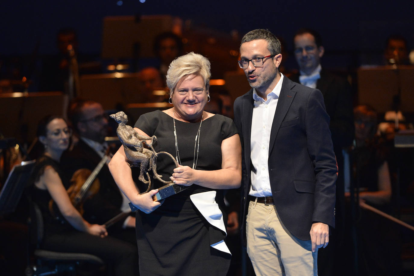 'La Verdad' otorga los premios 'Los Mejores' a la Academia General del Aire, Carmen Gil, Carlos Moreno y los festivales de teatro de San Javier y Molina de Segura por su dedicación y compromiso.
