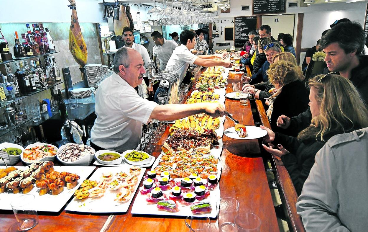 Bares de toda España harán ofertas especiales para celebrar el Día de la Hostelería.