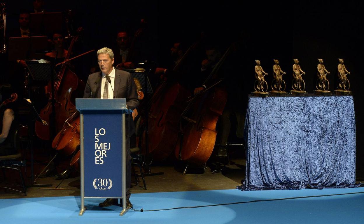 Aguirre de Cárcer durante su discurso en la gala de 'Los Mejores'.