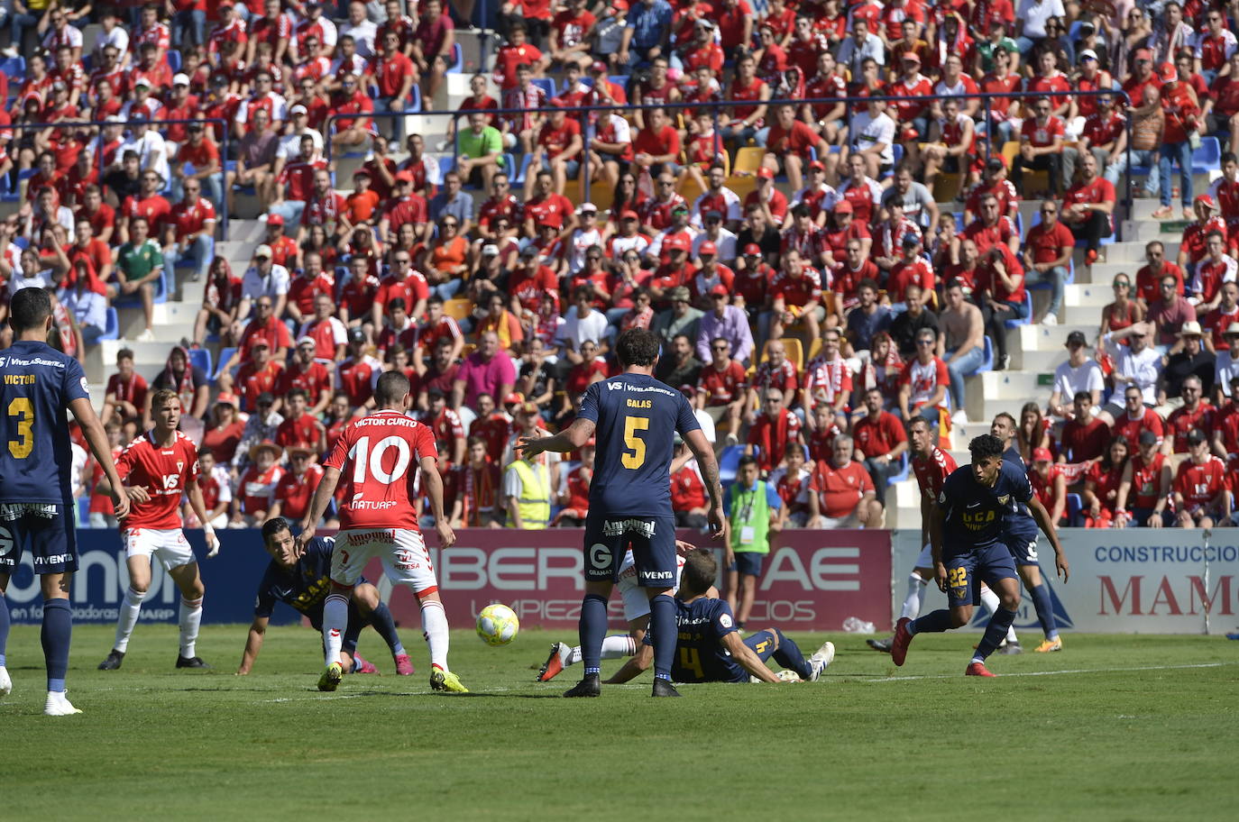 El Murcia fue el vencedor moral de un encuentro en el que el UCAM no dio la talla y en el que ambos equipos apenas generaron ocasiones de gol