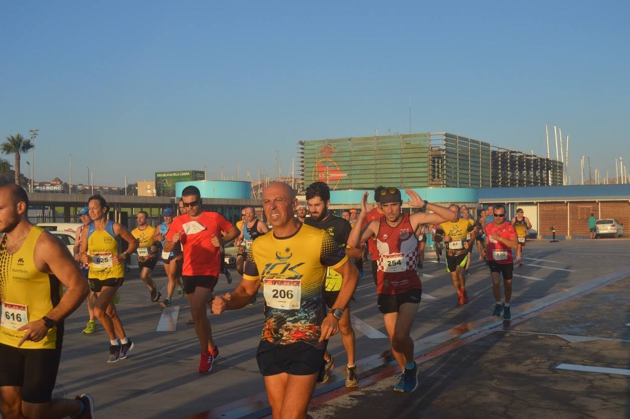 El atleta del Mandarache consigue el triunfo con un tiempo de 33:02 minutos en los 10 kilómetros, por los 38:16 para la corredora de la Juventud Atlética Elche