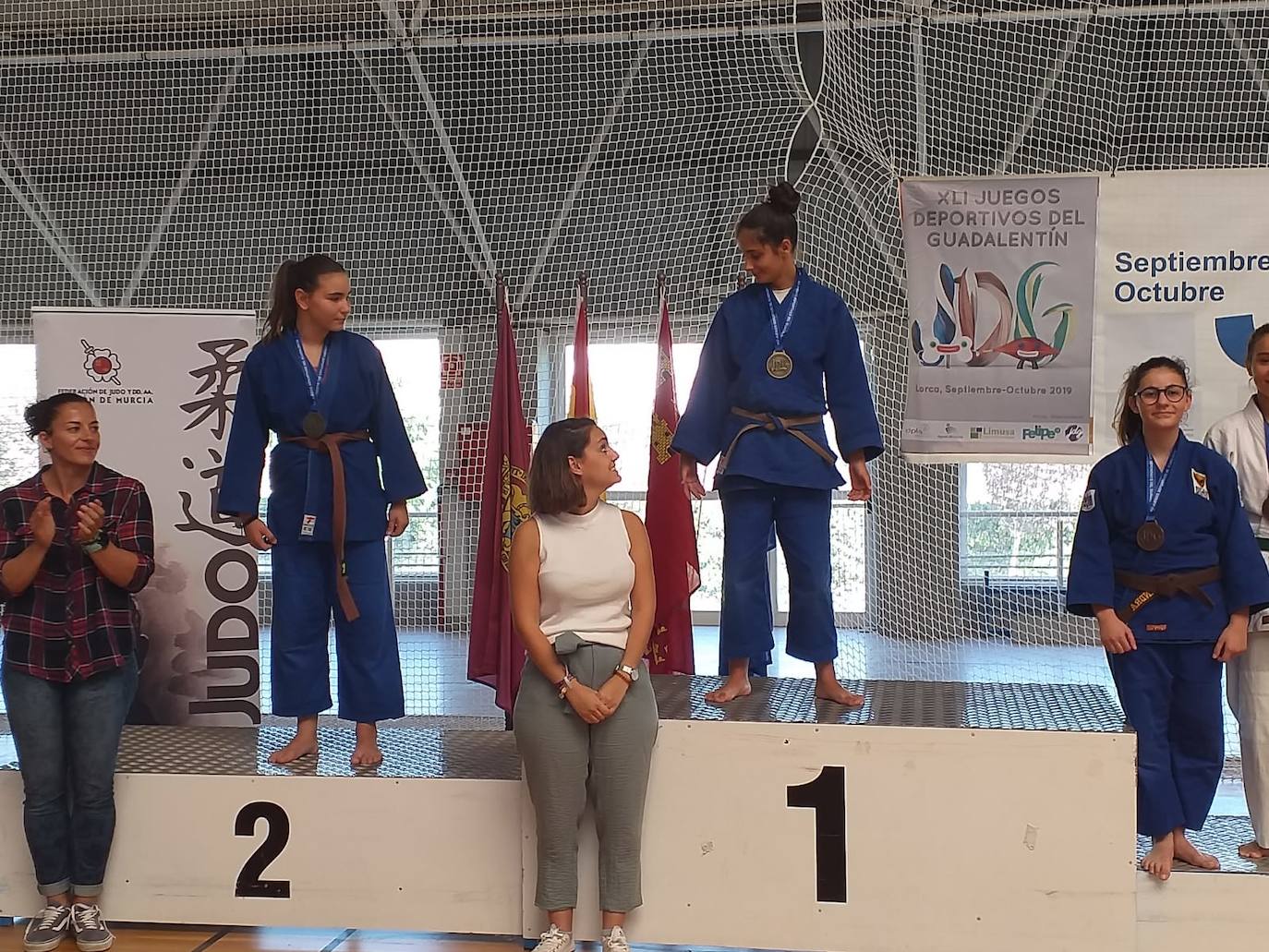 Participaron más de 22 judocas de entre 4 y 10 años de edad. La atleta Úrsula Ruiz fue nombrada socia de honor