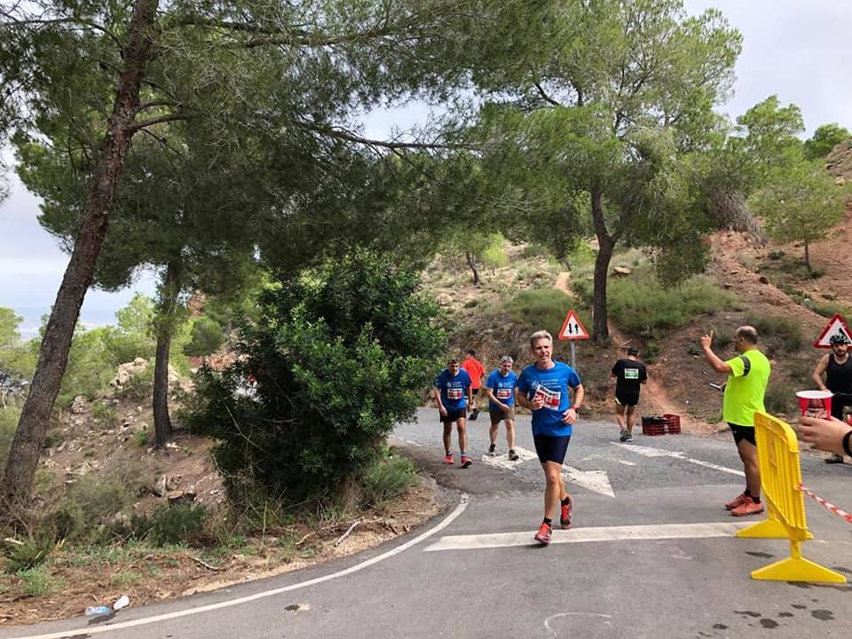 El atleta del Mobel Automenor Running Team Iván Hernández se lleva la prueba de 12 kilómetros con un tiempo de 46:10 minutos, por los 1:02:37 para la ganadora femenina, Sabina María Rico