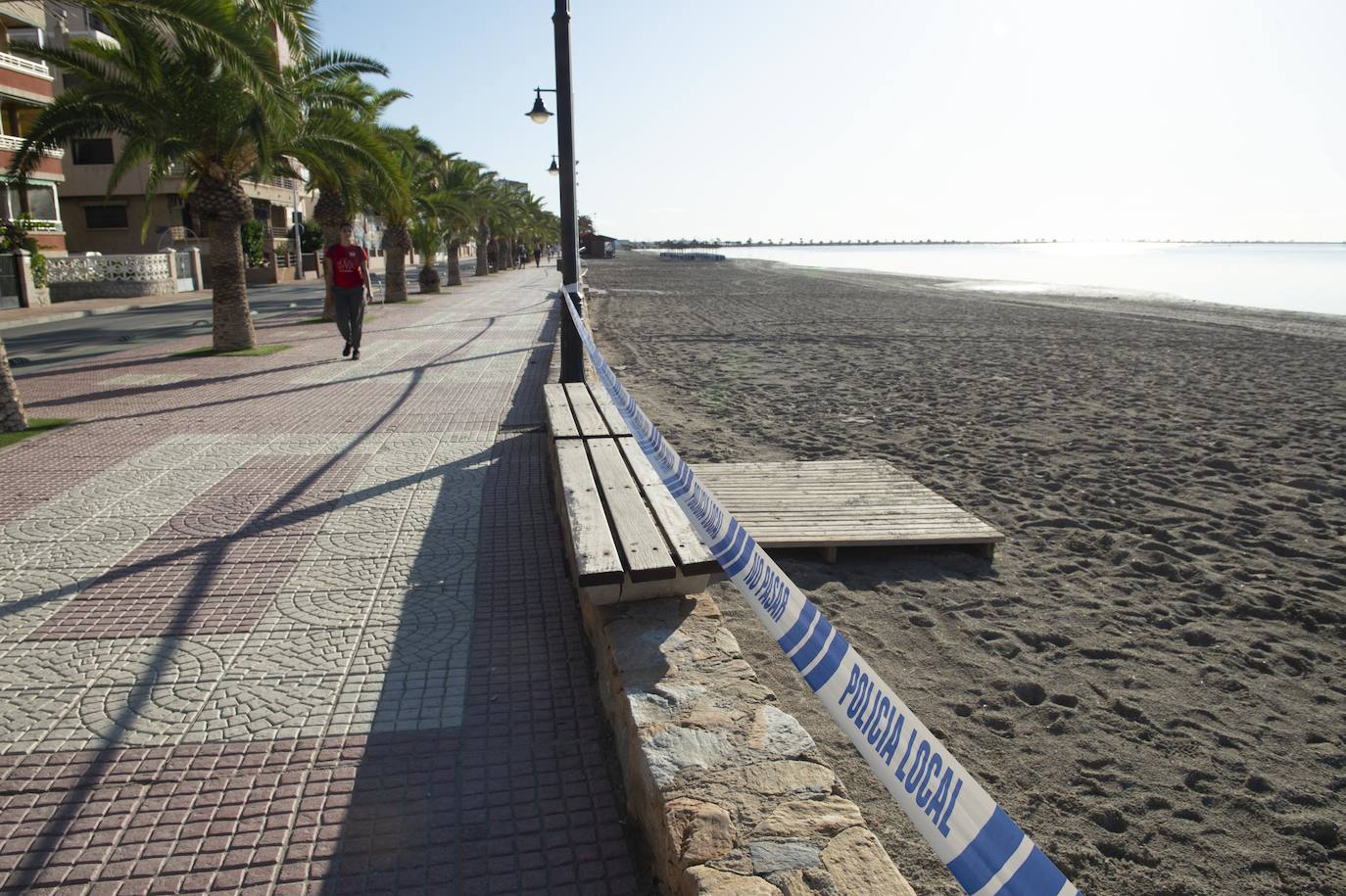 El portavoz del PP en la Asamblea Regional, Joaquín Segado, que consideró «injusto» responsabilizar al Gobierno regional de esta situación ya que son muchas las instituciones, dijo, que no han cumplido «estrictamente con su obligación»