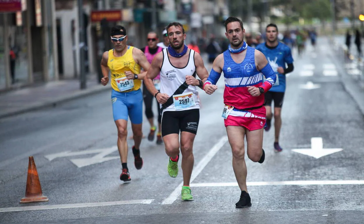 Corredores en la última edición de la Maratón de Murcia.