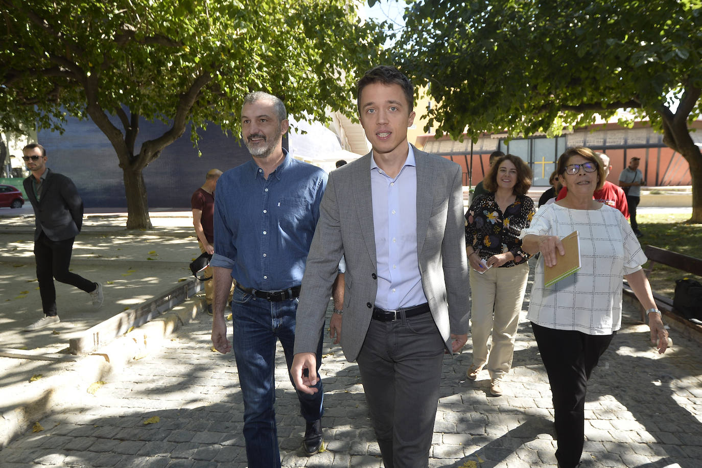 El candidato de Más País hizo estas declaraciones en su visita a la capital de la Región antes de acudir también a comprobar el estado de la laguna