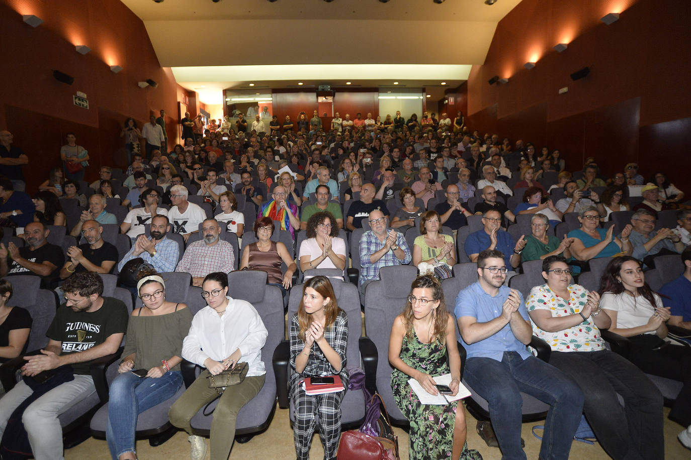 El candidato de Más País hizo estas declaraciones en su visita a la capital de la Región antes de acudir también a comprobar el estado de la laguna