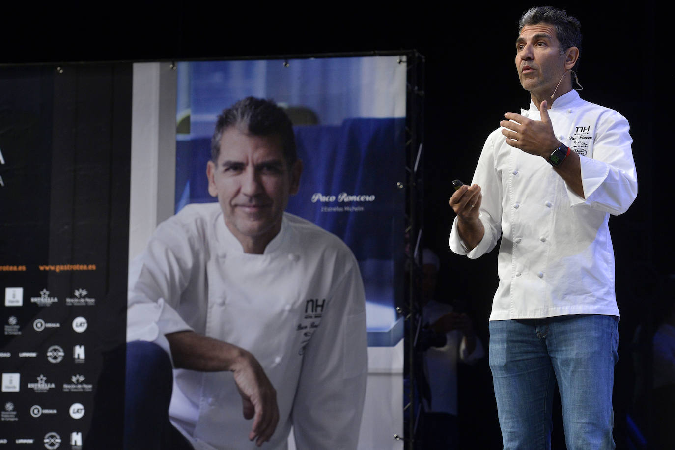 El chef Paco Roncero, este lunes, en la gala solidaria GastroTea