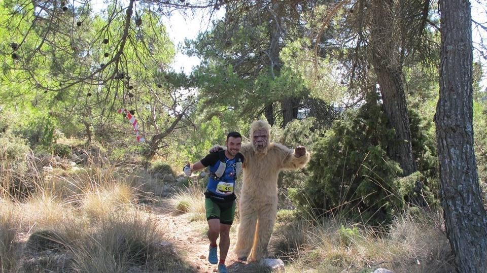 Dos corredores durante la Yeti Trail.