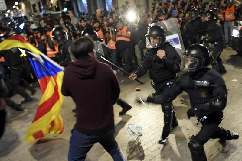 Fotos: La violencia vuelve a las calles de Barcelona