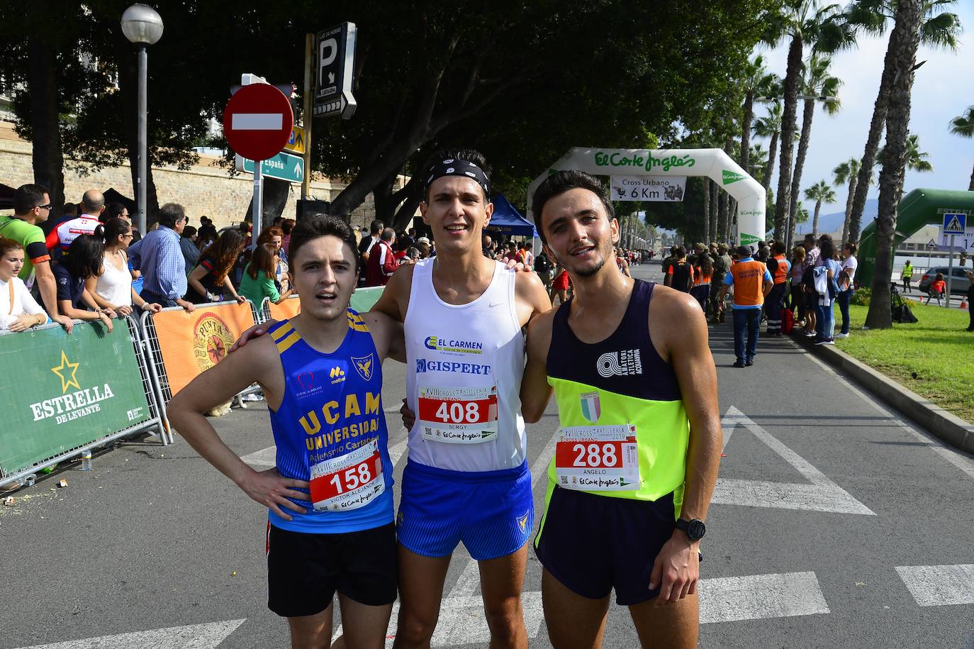 Antonio Martínez y Wafiya Benali ganan en la carrera al Faro en una jornada que reunió a más de 3.500 corredores y que también tuvo como vencedores a Sergio Fernández y Almudena García en los seis kilómetros. 